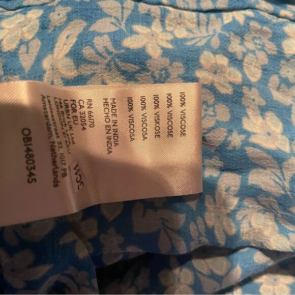 New Free People Arlo Jumpsuit
Women's Size XS
Blue Floral - Ice Combo - Picture 8 of 9